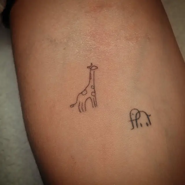 De olifant voelde zich alleen 🤭..
Getekend met de vrije hand / freehand tattoo